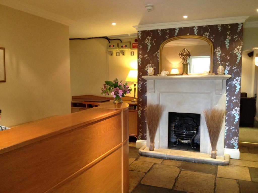 Millhouse Hotel And Riverside Restaurant Sharnbrook Exterior foto